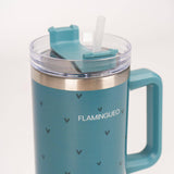 Bouteille thermos verte en acier inoxydable avec des petits cœurs