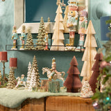 Casse-noisette en poly rose/rose, (L/H/P) 6x18x6cm