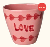 Keraamiline ovaalne tass käsitsi maalitud armastusega