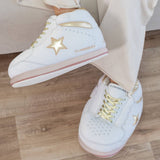 Chaussures de maison Giant avec botte haute et étoile dorée