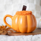Ensemble de mugs et chaussettes en forme de citrouille d'automne et d'automne