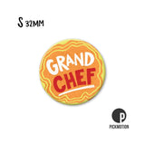 背の高いチーフ